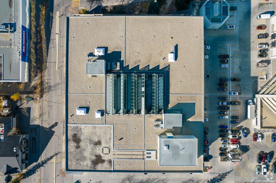 More Photos Of 10333 Southport Rd SW, Calgary Medical For Lease