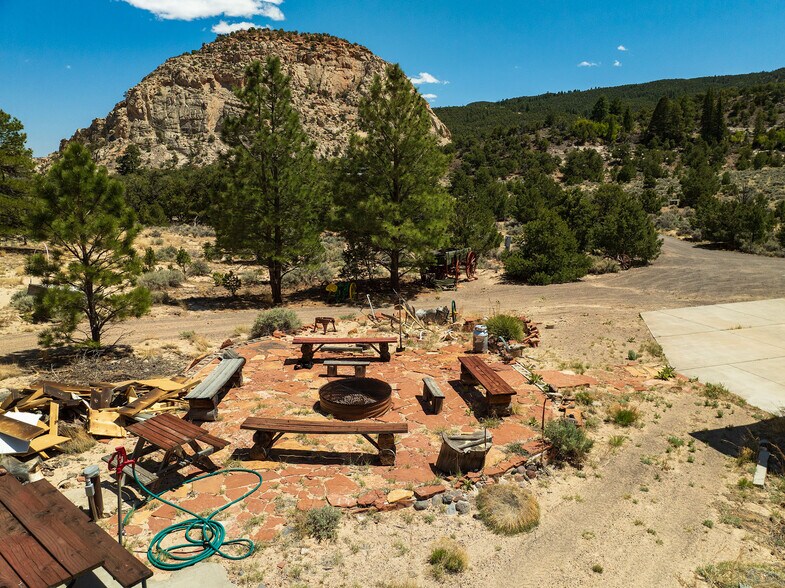 More Photos Of 897 E Cocks Comb Dr, Teasdale Land For Sale