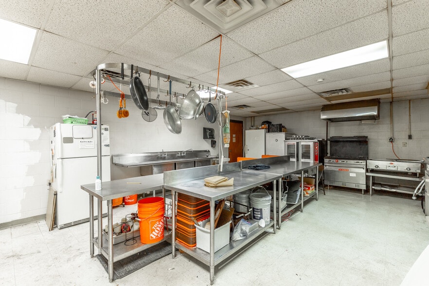 More Photos Of 4062 S Access Rd, Chattanooga Religious Facility For Sale