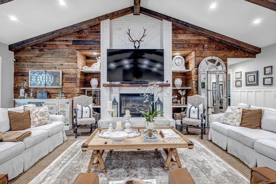 More Photos Of 485 Chandler Oaks Ln, Saint Augustine Lodge Meeting Hall For Sale