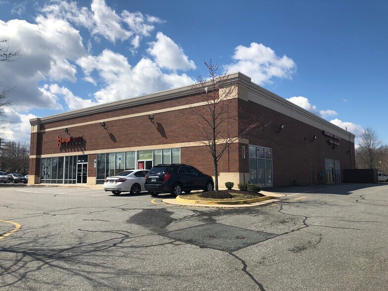 More Photos Of 308 Worth Ave, Stafford General Retail For Sale