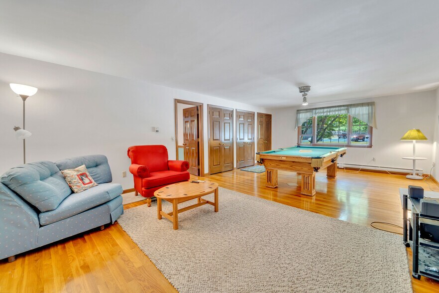 More Photos Of 77 Hancock Rd, Peterborough Flex For Sale