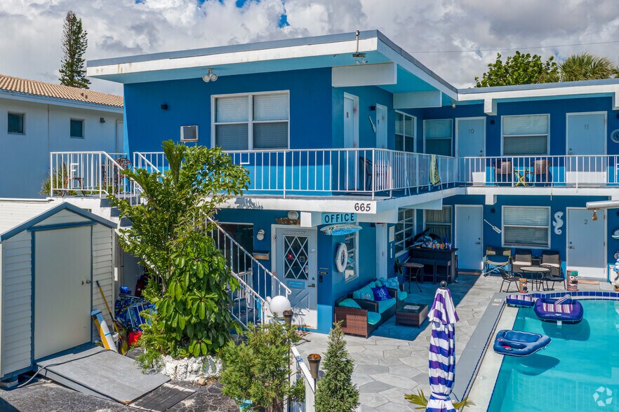 More Photos Of 665 SE 20th Ave, Deerfield Beach Hotel For Sale