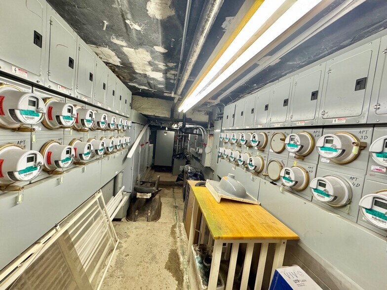 More Photos Of 103 Havemeyer St, Brooklyn Apartments For Sale