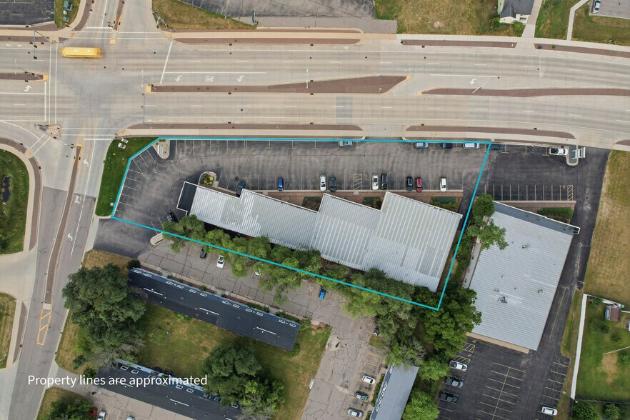 More Photos Of 1840 Post Rd, Plover Storefront Retail Office For Sale