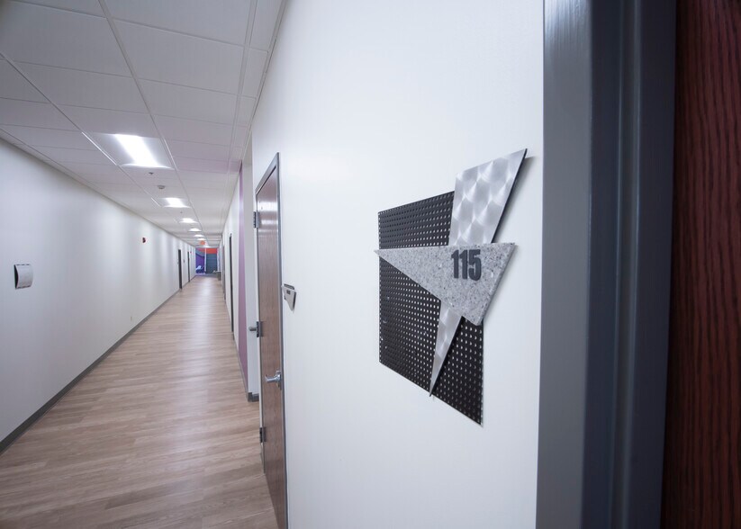 More Photos Of 1435 Win Hentschel Blvd, West Lafayette Office For Lease