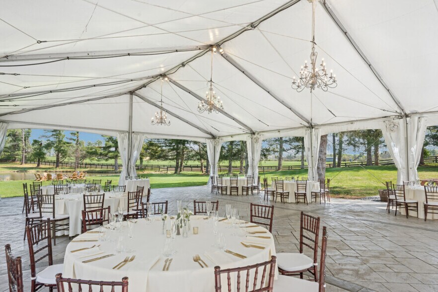 More Photos Of 6809 Airlie Rd, Warrenton Hotel For Sale