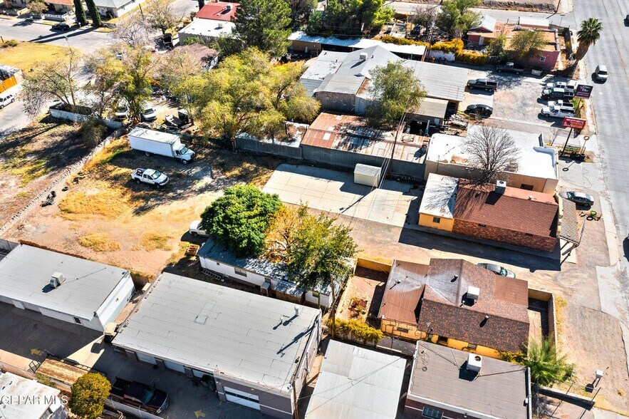 More Photos Of 3984 Doniphan Dr, El Paso General Retail For Sale