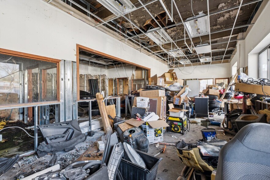 More Photos Of 6301-6311 N Broad St, Philadelphia Freestanding For Sale