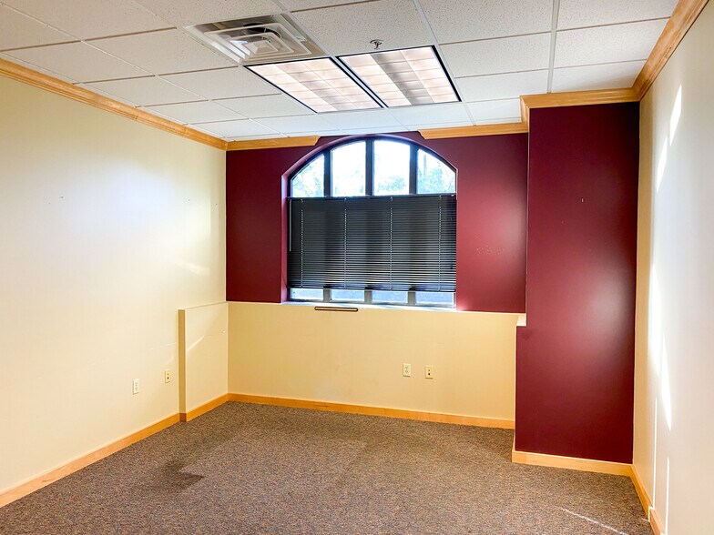 More Photos Of 6373 N Jean Nicolet Rd, Glendale Medical For Sale