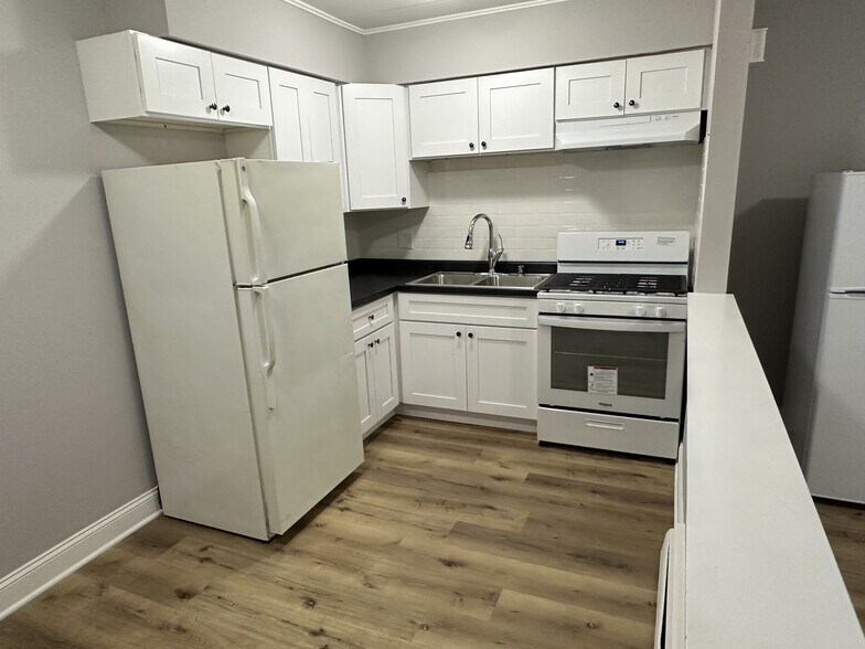 More Photos Of 611 E 151st St, Phoenix Apartments For Sale