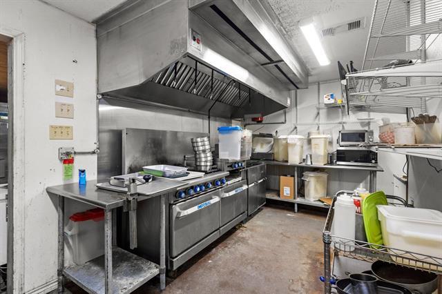 More Photos Of 34041 US-96 Hwy, Buna Freestanding For Sale