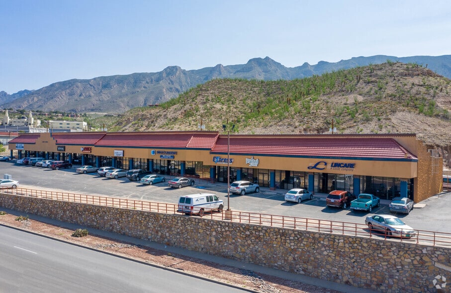 More Photos Of 5200 N Mesa St, El Paso Unknown For Lease