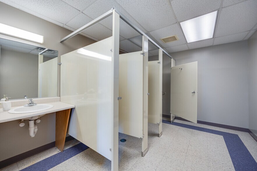 More Photos Of 1265 Goodrich Rd, Stanley Specialty For Sale