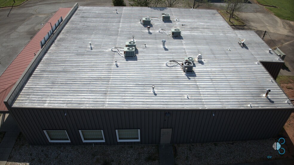 More Photos Of 3455 Keith Bridge Rd, Cumming Freestanding For Sale