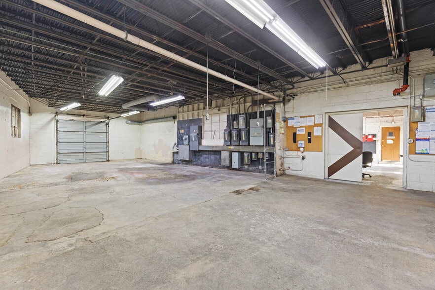 More Photos Of 35 4th Ave, Hawthorne Industrial For Sale