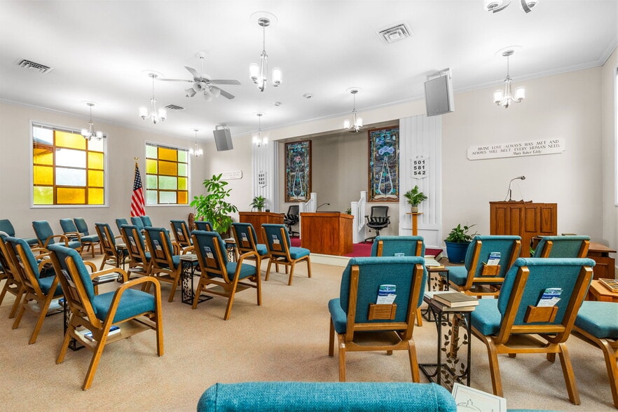 More Photos Of 537 7th Ave SW, Albany Religious Facility For Sale