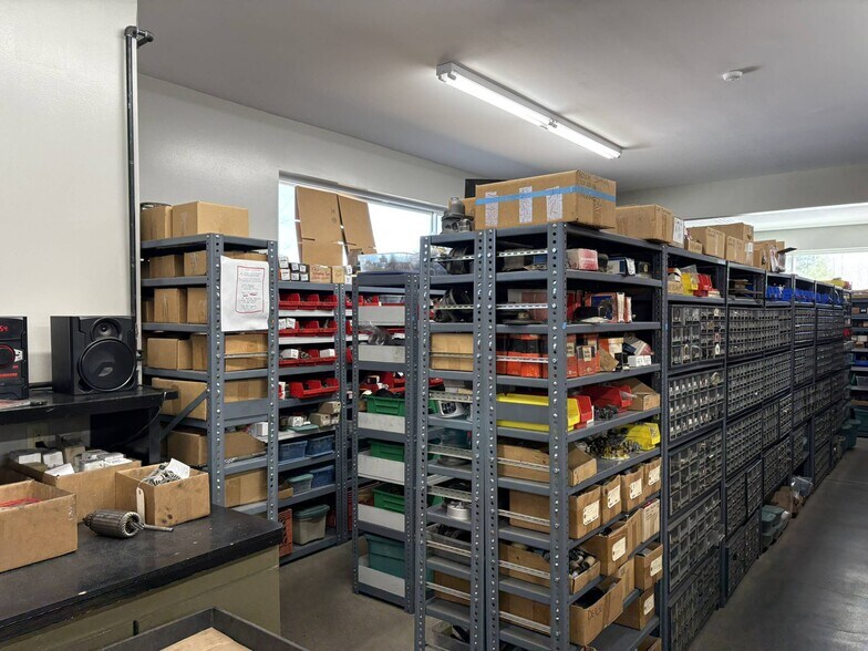 More Photos Of 928 County Road 480, Marquette Service For Sale