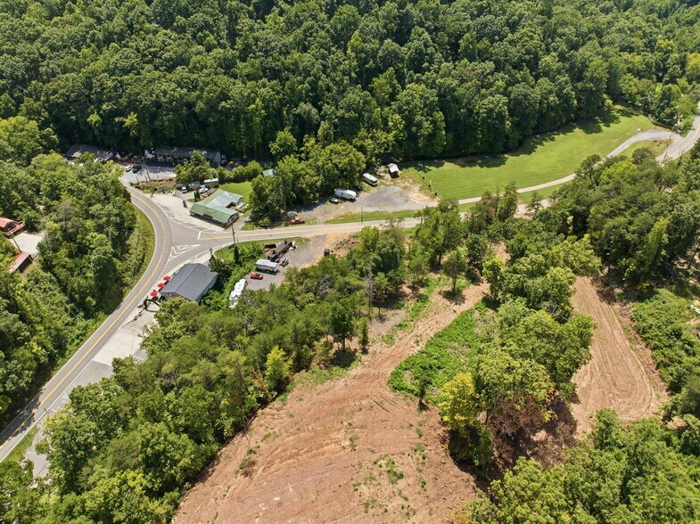More Photos Of 4407 Calderwood Hwy, Maryville Hotel For Sale