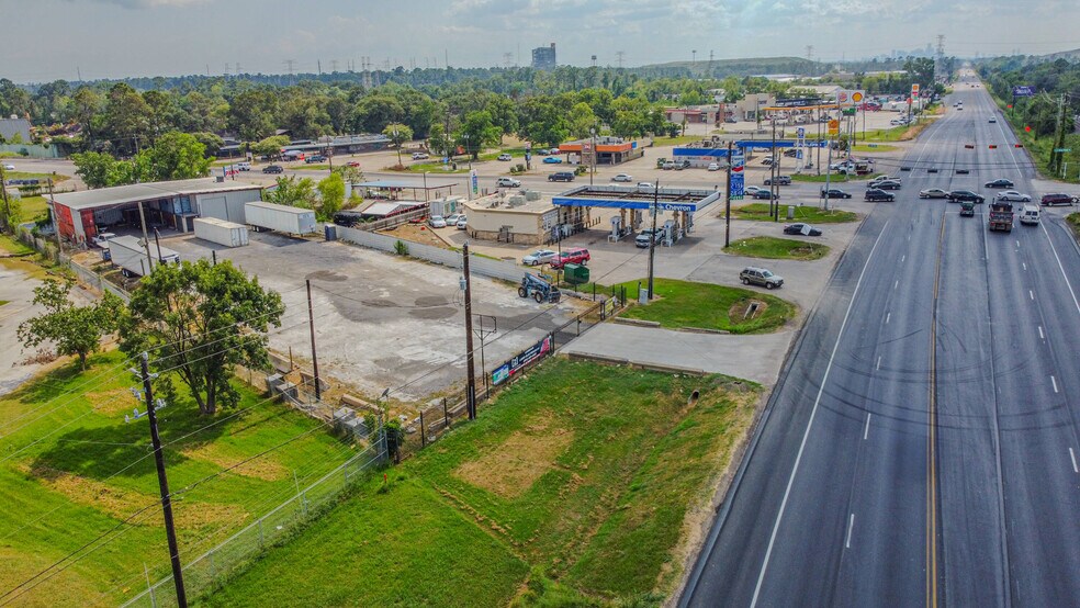 More Photos Of 12530 Beaumont Hwy, Houston Light Distribution For Sale