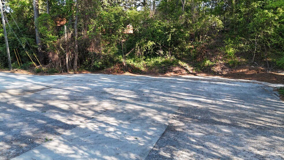 More Photos Of 3480 Oakcliff Rd, Doraville Unknown For Lease