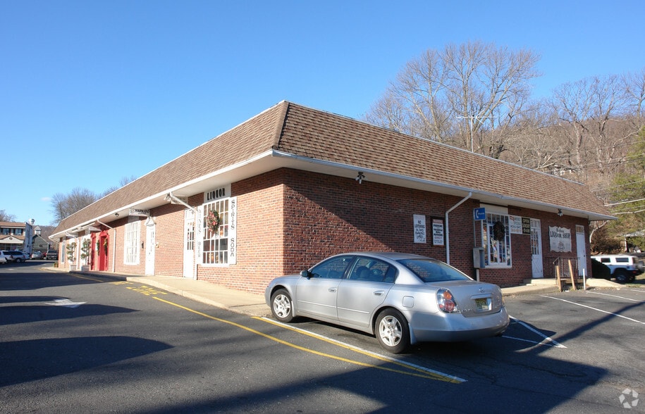 Primary Photo Of 453-459 Watchung Ave, Watchung Storefront Retail Office For Lease