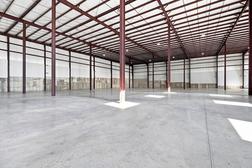 More Photos Of 1440 Bland, Louisville Warehouse For Lease