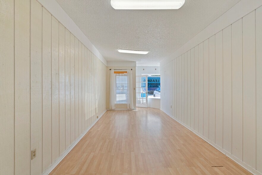 More Photos Of 599 Sherwood Ave, Satellite Beach General Retail For Lease