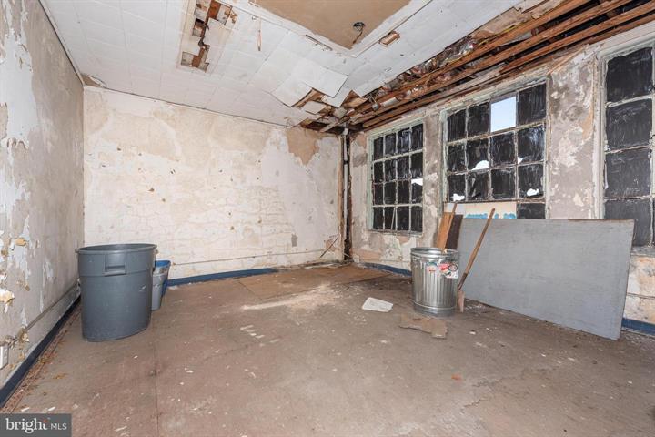 More Photos Of 1873 N Gay St, Baltimore Storefront Retail Office For Lease