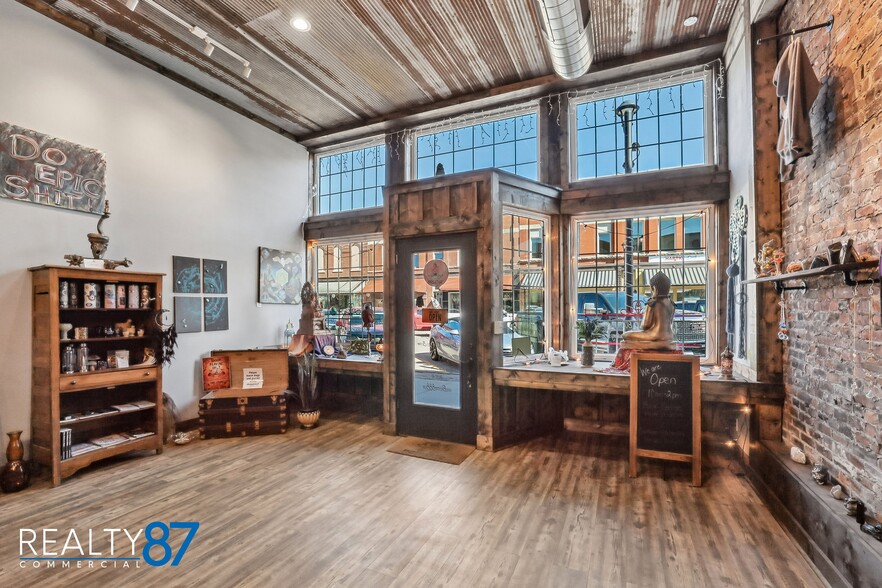Primary Photo Of 807 12th st, Belle Plaine General Retail For Sale