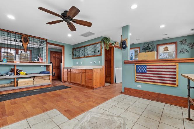 More Photos Of 20922 W Il Route 176, Mundelein Service For Sale