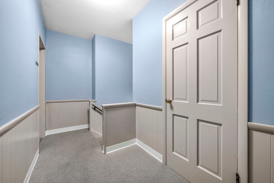 More Photos Of 10570-10574 Ravenna Rd, Twinsburg Office For Lease