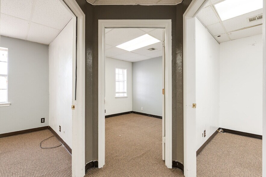 More Photos Of 3801 NW 63rd St, Oklahoma City Office For Lease