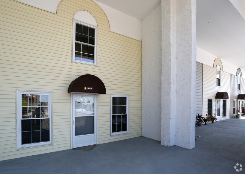 More Photos Of 4334 N Hazel St, Chicago Apartments For Lease