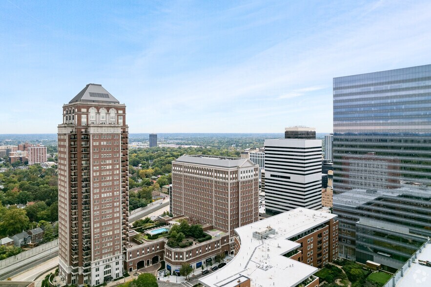 More Photos Of 190 Carondelet Plz, Clayton Office For Lease