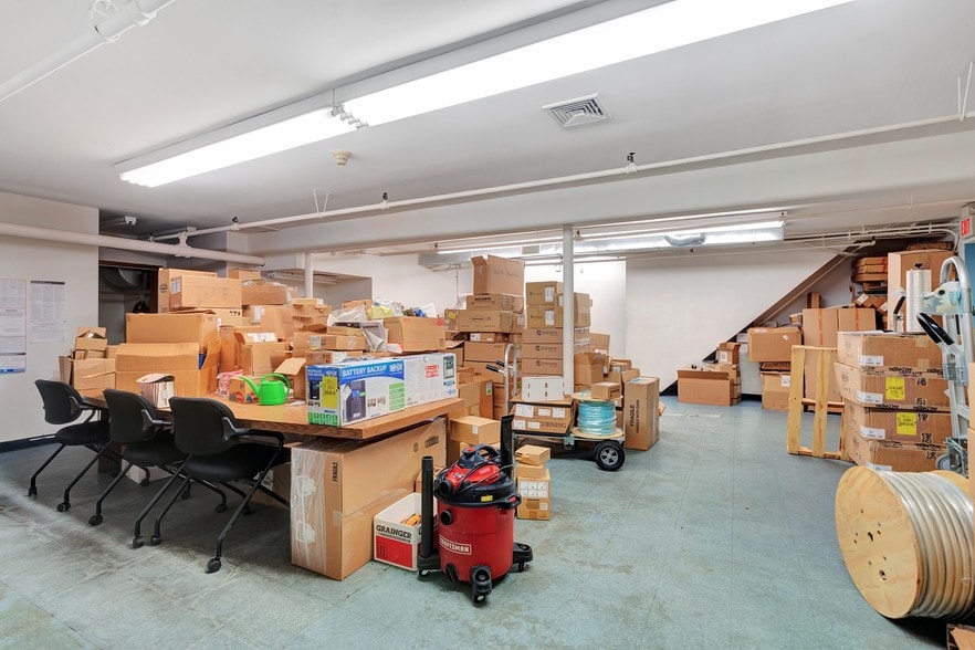 More Photos Of 322 Belleville Tpke, North Arlington Office For Sale