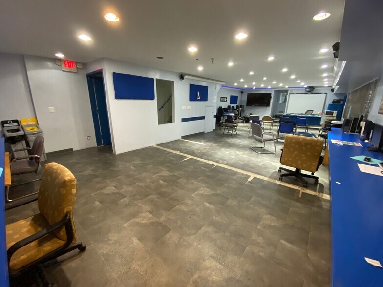 More Photos Of 32-32 Steinway St, Long Island City Loft Creative Space For Lease