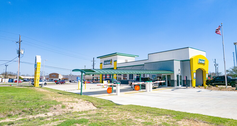 More Photos Of 1720 N Velasco St, Angleton Carwash For Sale