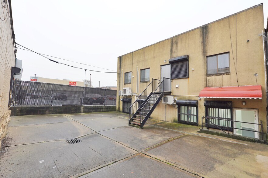 More Photos Of 2215 Hendrickson St, Brooklyn Medical For Sale