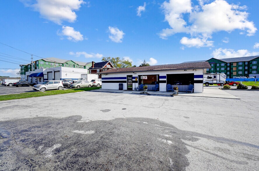 More Photos Of , Columbus Unknown For Sale