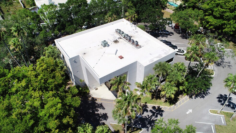 More Photos Of 7880 N University Dr, Tamarac Office Residential For Lease