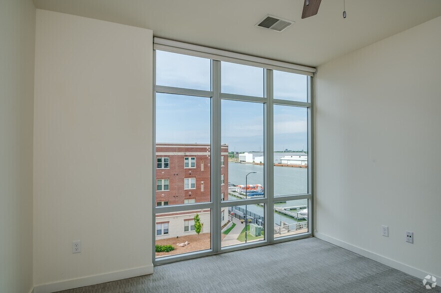 More Photos Of 115 E Walnut St, Green Bay Apartments For Lease