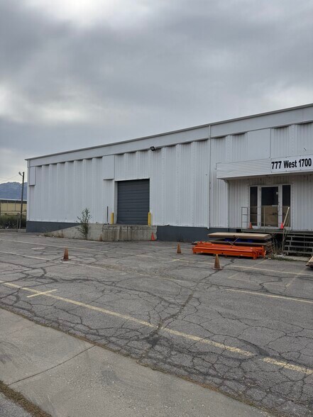 More Photos Of 1760 S Grant St, Salt Lake City Manufacturing For Lease