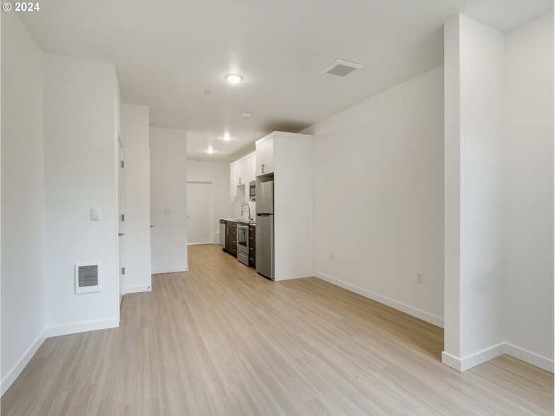 More Photos Of , Portland Multifamily For Sale