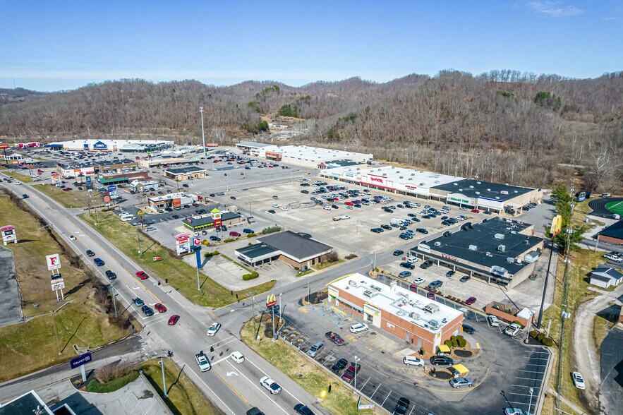 More Photos Of 309-419 KY-321, Paintsville General Retail For Lease