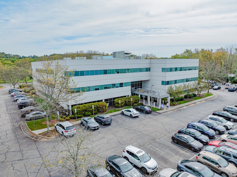 More Photos Of 261 James St, Morristown Medical For Sale