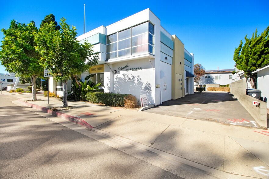 More Photos Of 927 Manhattan Beach Blvd, Manhattan Beach Storefront Retail Office For Sale