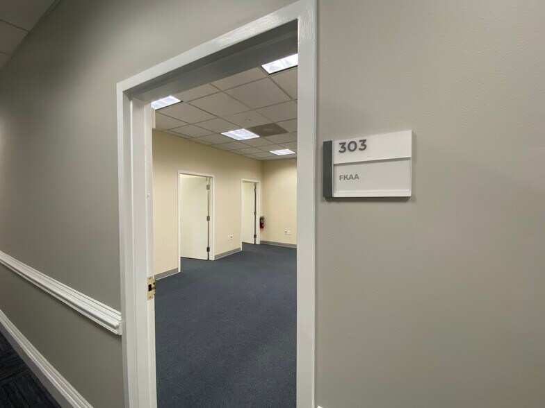 More Photos Of 1010 Kennedy Dr, Key West Medical For Sale