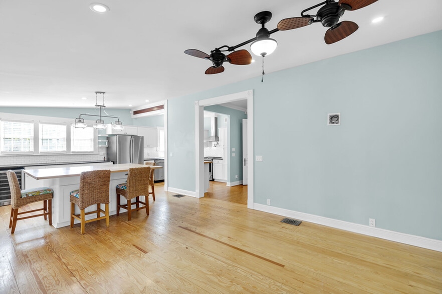 More Photos Of 1409 Truman Ave, Key West Specialty For Sale