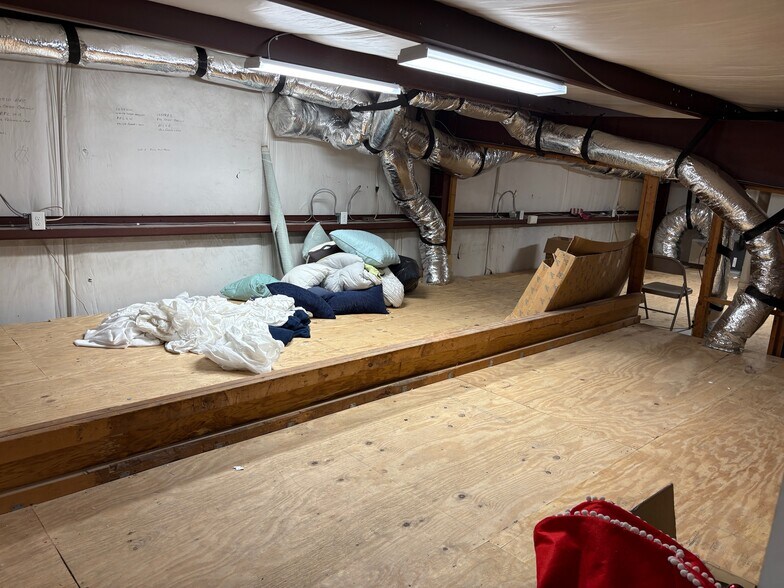 More Photos Of 6420 Amsterdam Way, Wilmington Warehouse For Sale